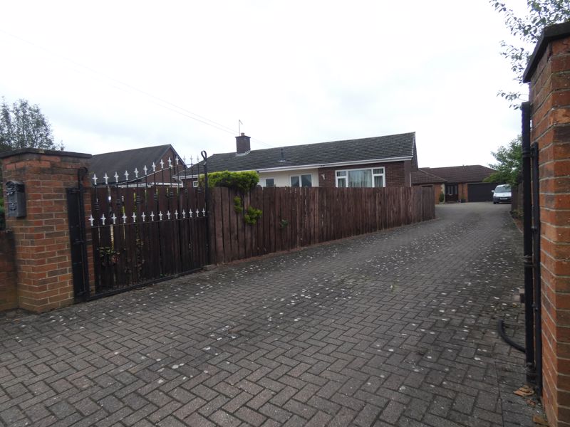 Entrance Driveway- click for photo gallery